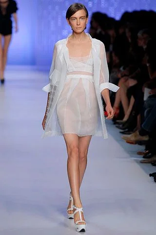 Look 32